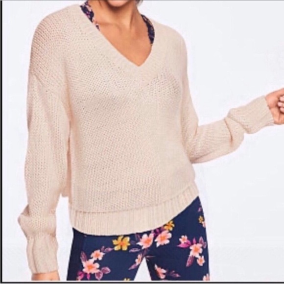 Pink Victoria’s Secret BOYFRIEND V-NECK SWEATER - Picture 1 of 4